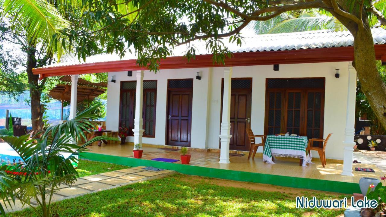 Niduwari Lake Homestay Dambulla Eksteriør bilde