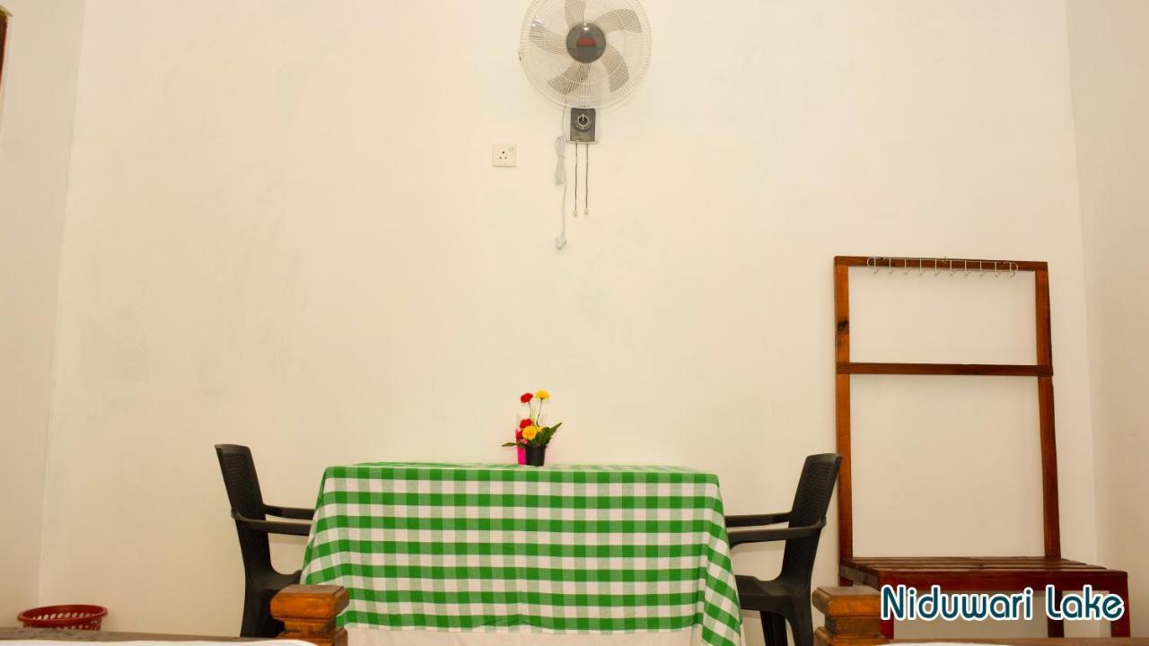 Niduwari Lake Homestay Dambulla Eksteriør bilde